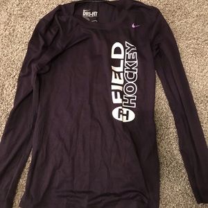 Long sleeve athletic shirt